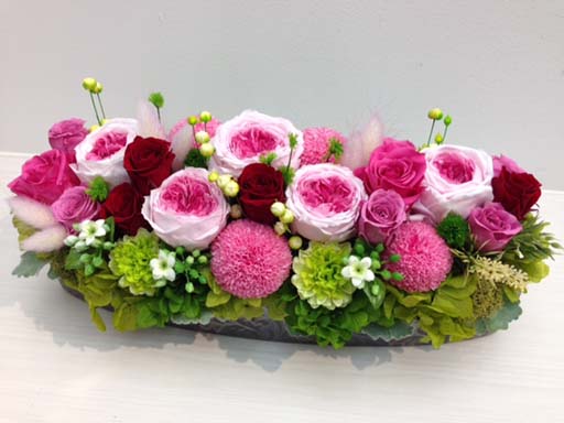 プレゼント、歓送迎会や記念日に花束をお届けします。